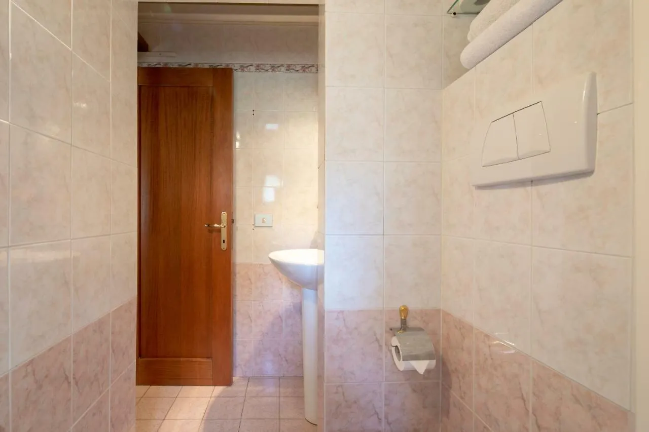 Apartment Ferienwohnung Oltrarno Flat Florenz Italien